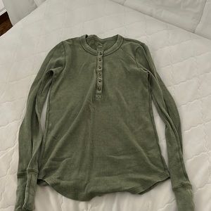 American Eagle long sleeve ripped top